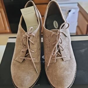 Taupe Cheer Dr. Scholl's Suede Women's Lace-Up Shoes